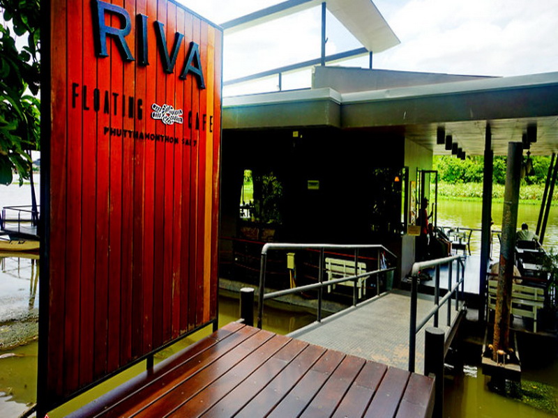 11. Riva floating cafe 2